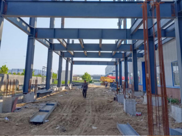 工廠高分子材料中心大樓項目開始建造
